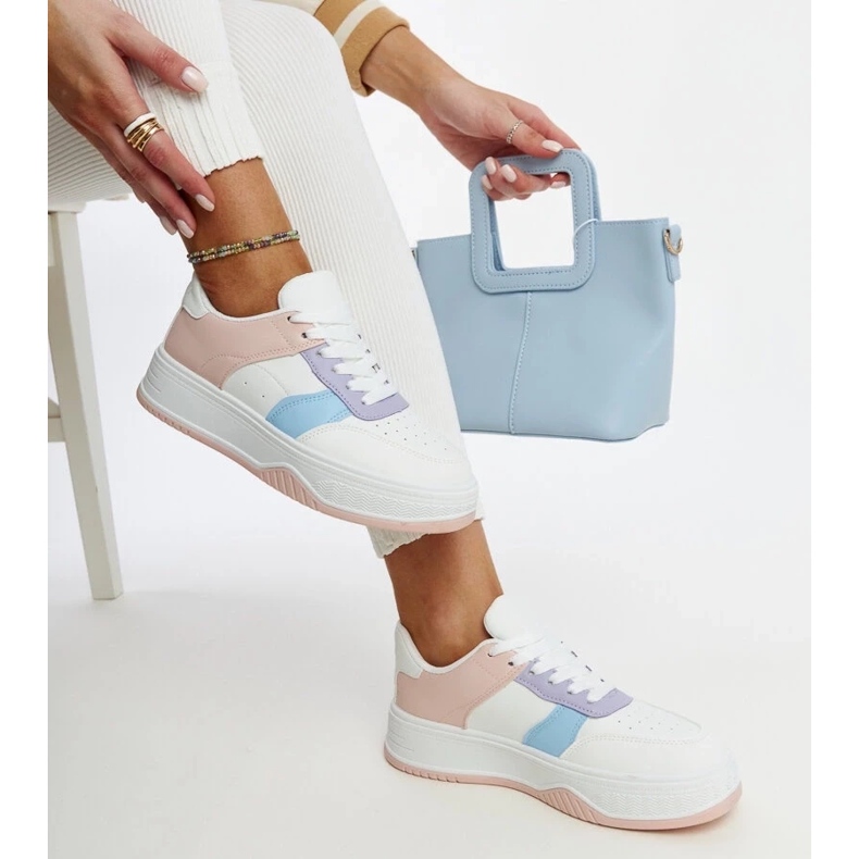 D/GMR Baskets blanches et roses avec une semelle Rafida plus épaisse 2