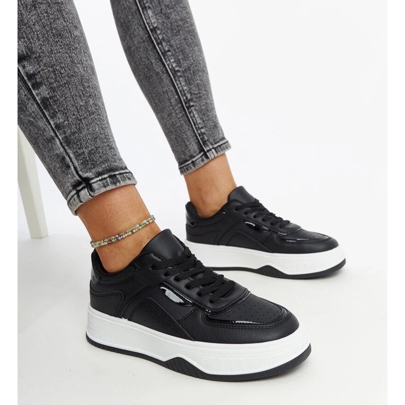 D/GMR Baskets noires avec semelle Intis plus épaisse le noir 1