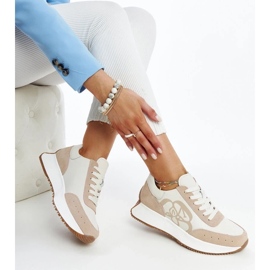 Baskets en cuir blanc et beige salimah 1 Baskets en cuir blanc et beige salimah 1