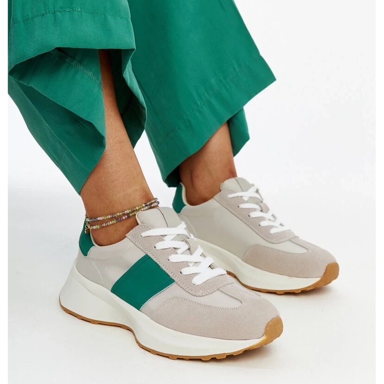 Baskets en cuir gris et vert par Ganim 1