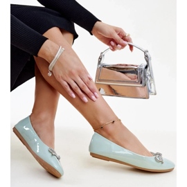 Ballerines vernies vertes avec nœud décoratif de Totani 2