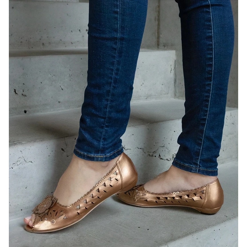 D/CEO Ballerines Lore dorées ajourées à bout ouvert d'or 2