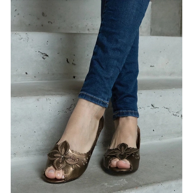 D/CEO Ballerines marron ajourées à bout ouvert de Ursull brun 1