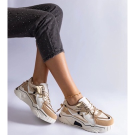 D/CEO Baskets beiges ornées d'un cordon Valdez en zircon 1