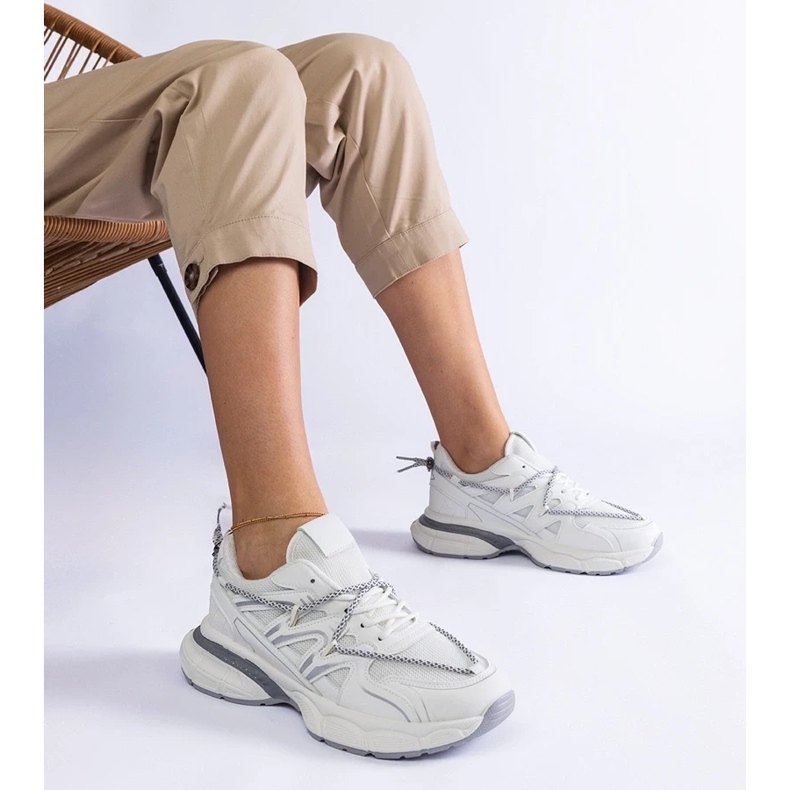 D/CEO Baskets féminines blanches sur la semelle massive du Colunga 1