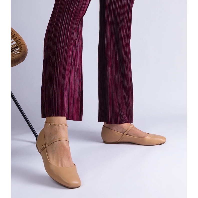 D/CEO Ballerines beiges à boucles en éco-cuir Kamelia 2