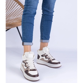 Baskets sportives féminines brunes 1