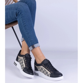 Baskets pour femmes noires sur un coin caché le noir 2