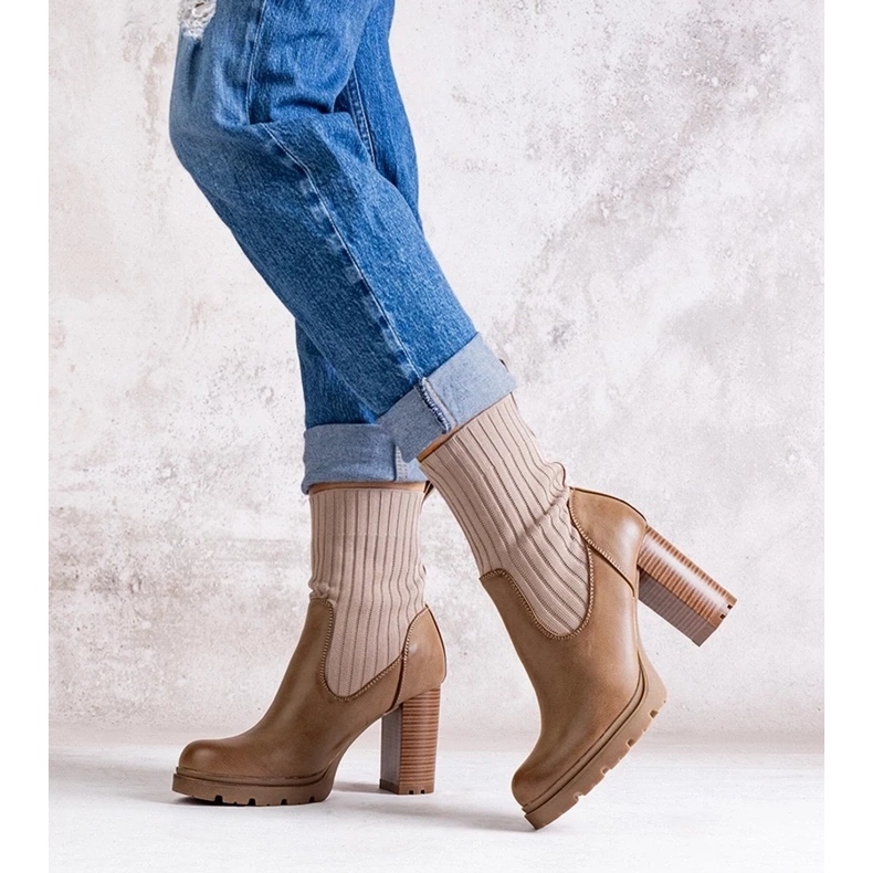 D/CEO Bottines beige foncé en cuir écologique Asera 2 D/CEO Bottines beige foncé en cuir écologique Asera 2