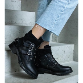 D/CEO Bottines noires ornées de clous à talon plat par Neffa le noir 2