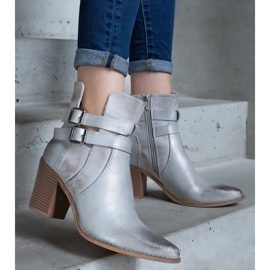 D/CEO Bottines à talons argentées ornées d'une découpe Driss 2