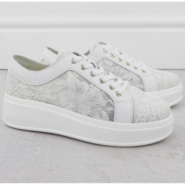 S.Barski Chaussures sur la plateforme en dentelle Białe S. Barski HY51-059 blanc 2