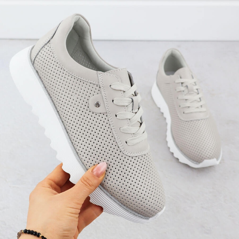 S.Barski Chaussures en cuir pour femmes sur la plate-forme ouverte Beige S. Barski LR51-629 1