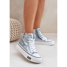 Sneakers pour femmes métalliques avec coeurs bleus 2