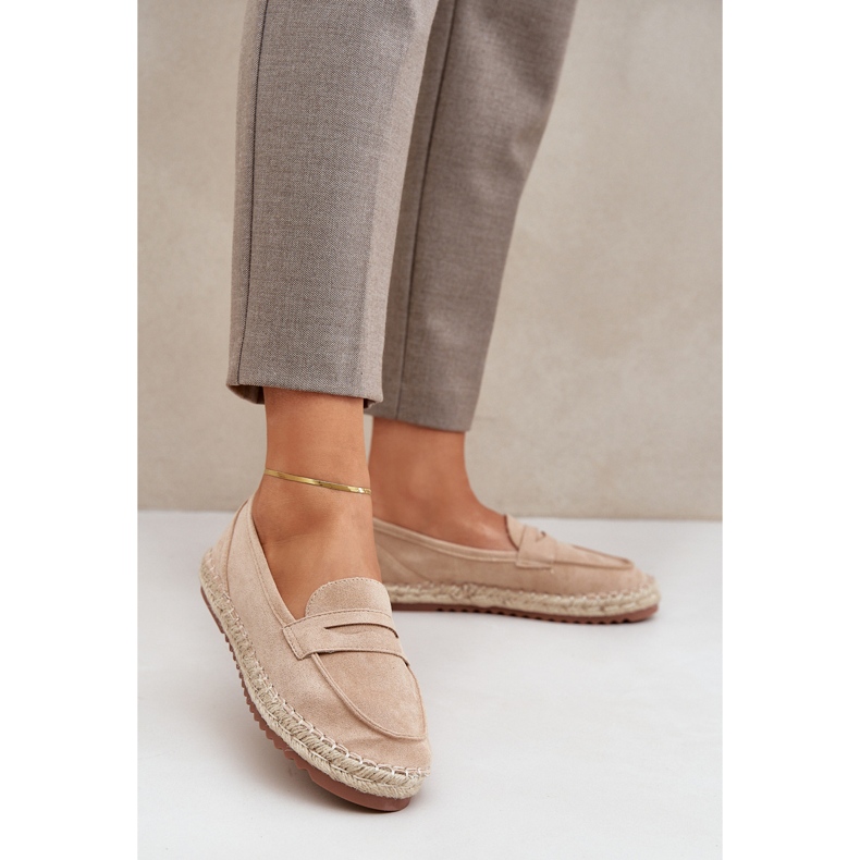 Espadrilles pour femmes avec une tresse de jute sur une semelle beige plate 2