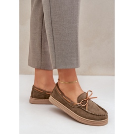Mocassins pour femmes sur une semelle plate vert foncé 3