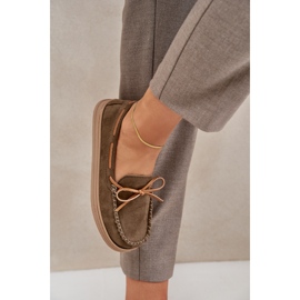 Mocassins pour femmes sur une semelle plate vert foncé 5