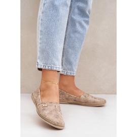 Espadrilles en daim élégant avec des fleurs de femmes Zazoo 10177 beige 2