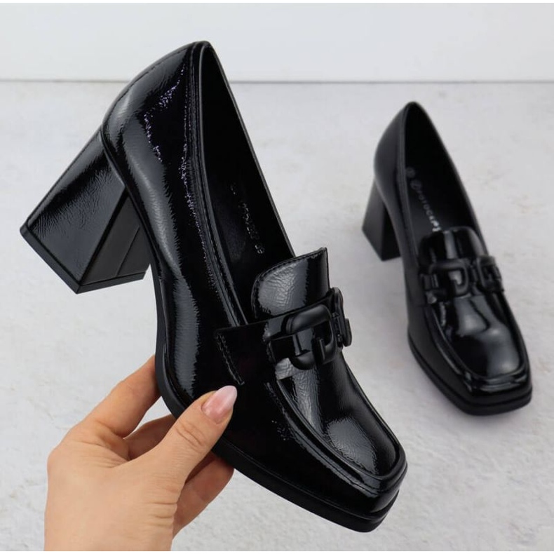 Chaussures sur le poteau Potocki SZ12553 avec une décoration noire le noir 1 Chaussures sur le poteau Potocki SZ12553 avec une décoration noire le noir 1