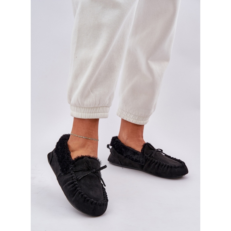 Mocassins pour femmes avec fourrure noire 2