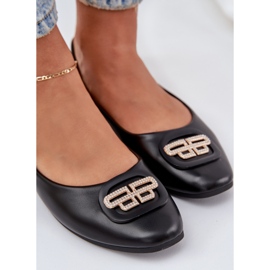 Ballerines sur une semelle plate avec une décoration noire le noir 6