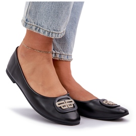 Ballerines sur une semelle plate avec une décoration noire le noir 7