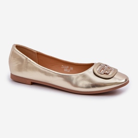Ballerinas sur une semelle plate avec un ornement doré d'or 4