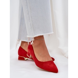 Pompes avec des talons bas et des orteils pointus rouges 3