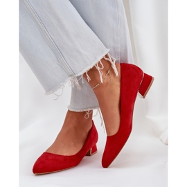 Pompes avec des talons bas et des orteils pointus rouges 5