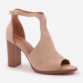 Sandales sur l'éco en daim post beige 4