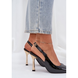 Verni les talons hauts avec un talon ouvert et des orteils pointés le noir 6