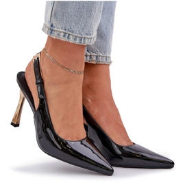 Verni les talons hauts avec un talon ouvert et des orteils pointés le noir 8