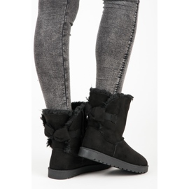 Mukluki en daim avec un nœud noir 1