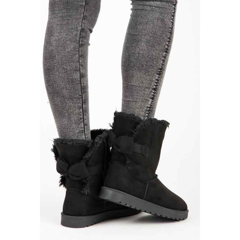 Mukluki en daim avec un nœud noir 1