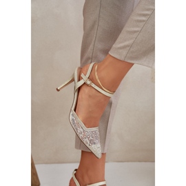 Talons décorés avec un talon en or ouvert d'or 3
