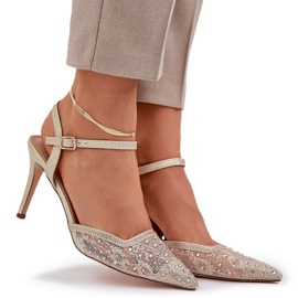 Talons décorés avec un talon en or ouvert d'or 10