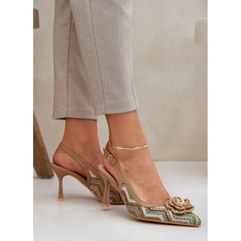 Talons hauts tressés avec un talon brun 3