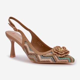 Talons hauts tressés avec un talon brun 4