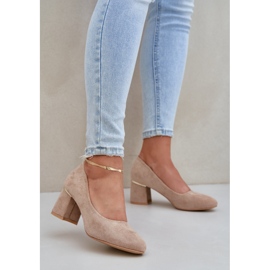 Pumps en daim eco sur le post de la taille de l'obscurité beige 2