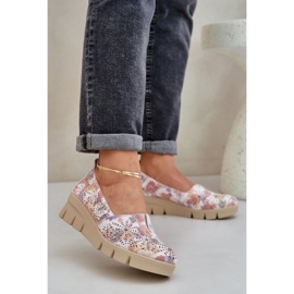 Jezzi Chaussures pour femmes avec un motif de coin multicolore ouvert blanche 3