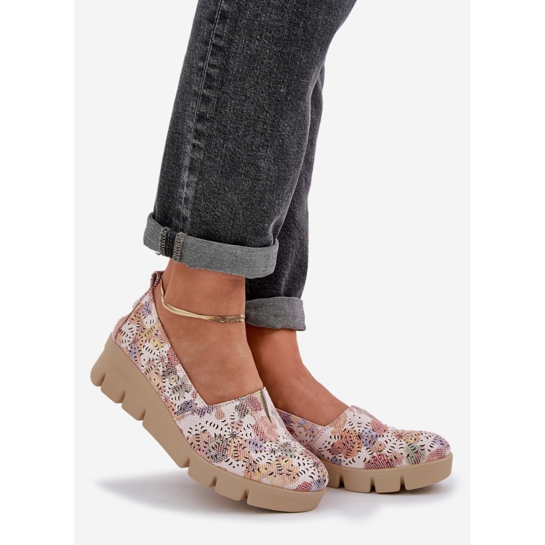 Jezzi Chaussures pour femmes avec un motif de coin multicolore ouvert blanc 1