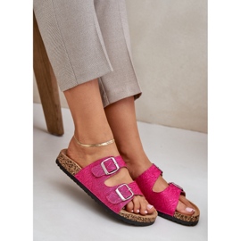 Flip de matériau -flops sur une semelle de liège avec boucles. rose 7