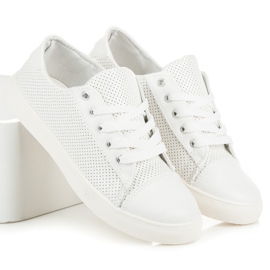 Baskets ajourées blanche 6