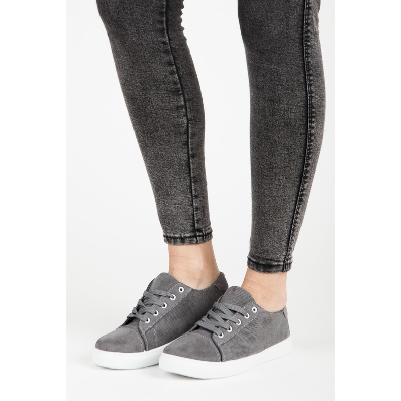 Baskets ajourées gris 1