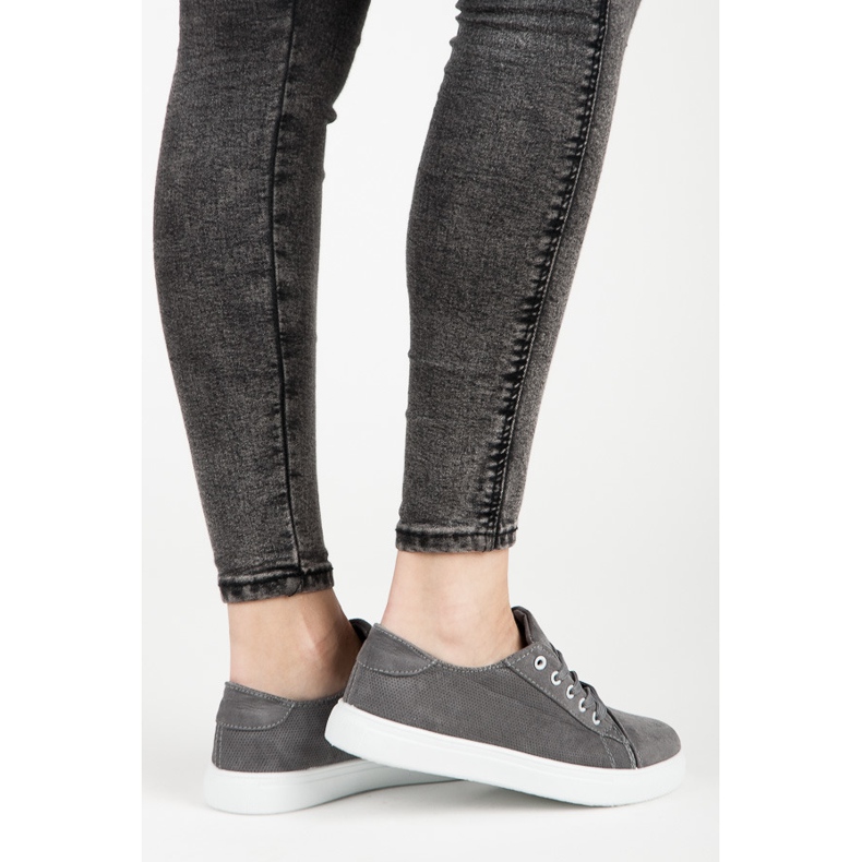 Baskets ajourées gris 2