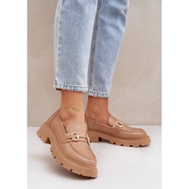 Locons pour femmes avec des détails dorés beige 2 Locons pour femmes avec des détails dorés beige 2