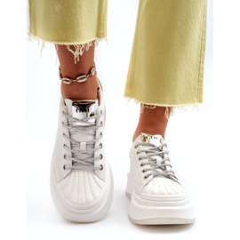 Baskets en cuir sportif pour femmes sur Goe NN2N4033 Plateforme blanche 4