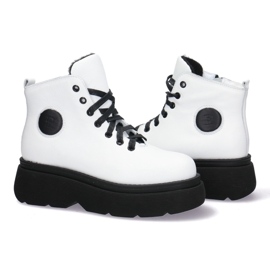 KOMODO Bottes en cuir pour femmes sur une seule semelle Pollonus blanc 5-1567-004 blanche 1