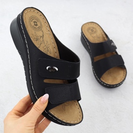 Flip pour femmes -flops sur les coins ajusté Black Evento 1602 noir 1