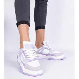 Baskets violettes avec lacets épais 1